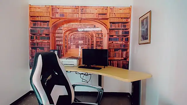 Snapshot of khiara_moretti chatting on 01.05.25 khiara moretti online show from 01.05.25