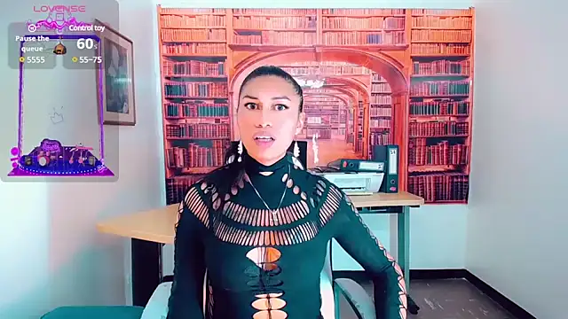 Snapshot of khiara_moretti chatting on 01.27.25 khiara moretti online show from 01.27.25