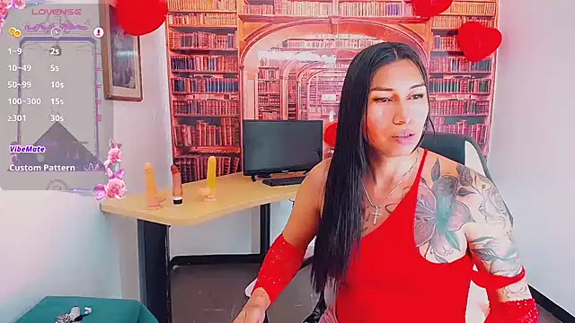 Snapshot of khiara_moretti chatting on 02.12.25 khiara moretti online show from 02.12.25