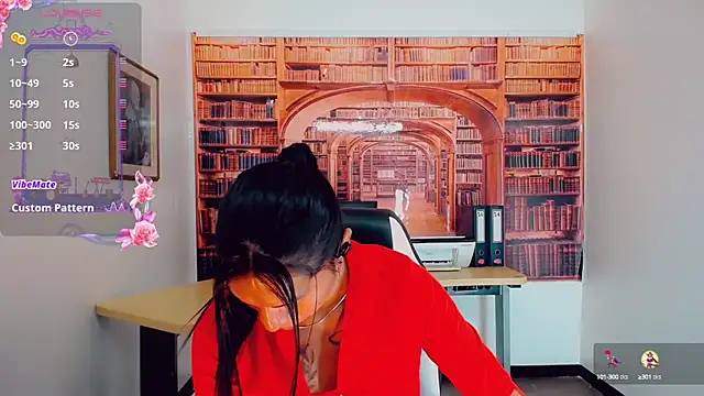 Snapshot of khiara_moretti chatting on 02.21.25 khiara moretti online show from 02.21.25