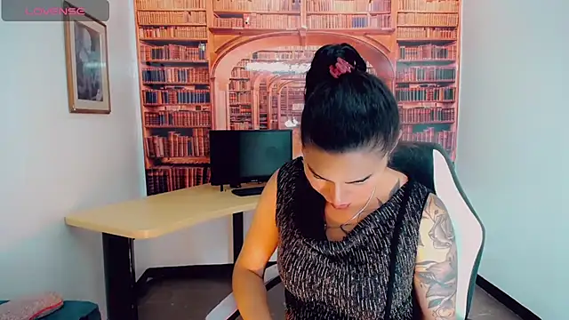 Snapshot of khiara_moretti chatting on 03.03.25 khiara moretti online show from 03.03.25