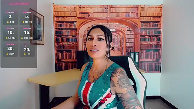 Snapshot of khiara_moretti chatting on 03.09.25 khiara moretti online show from 03.09.25