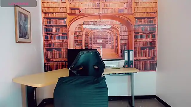 Snapshot of khiara_moretti chatting on 03.15.25 khiara moretti online show from 03.15.25