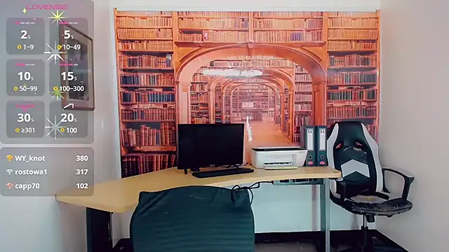 Snapshot of khiara_moretti chatting on 03.17.25 khiara moretti online show from 03.17.25