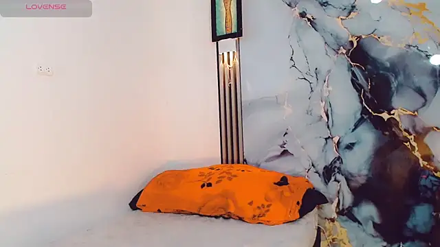 Snapshot of khiara_moretti chatting on 11.11.25 khiara moretti online show from 11.11.25