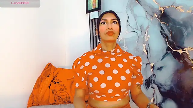 Snapshot of khiara_moretti chatting on 11.12.25 khiara moretti online show from 11.12.25