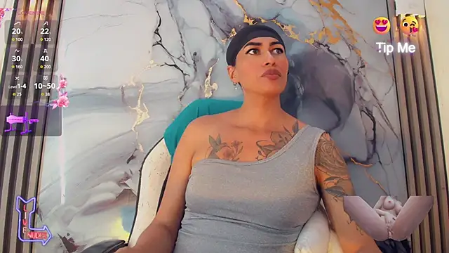 khiara moretti online show from 06.17.26
