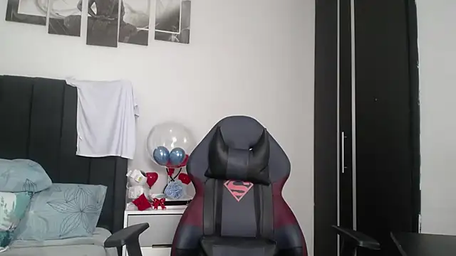 Snapshot of muscle_ares chatting on 03.10.25 muscle ares online show from 03.10.25