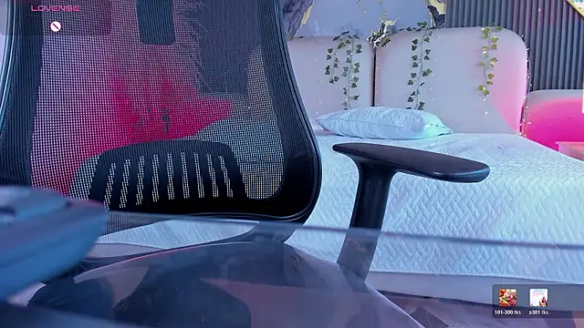 Agathaargent  online show from 03.08.26