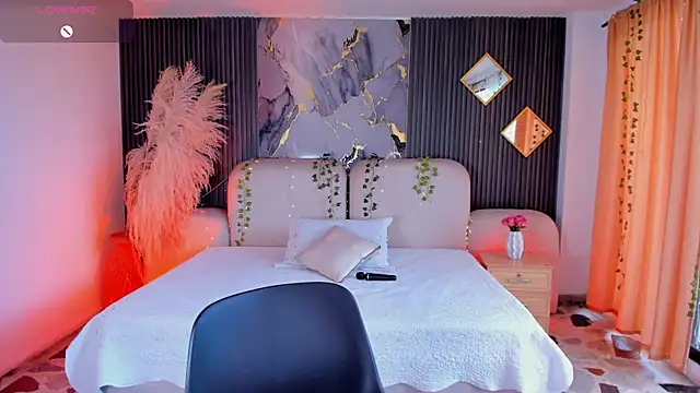 Agathaargent  online show from 03.11.26