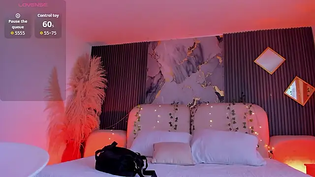 Agathaargent  online show from 03.14.26