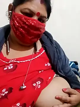 Snapshot of Shoni__ chatting on 12.29.24 Shoni online show from 12.29.24