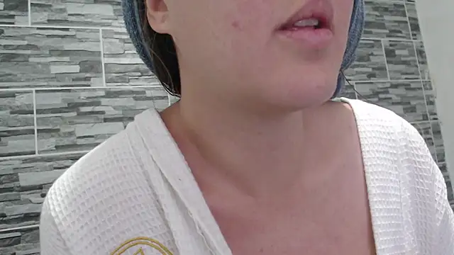 Snapshot of Venus_Santana chatting on 12.19.24 Venus Santana online show from 12.19.24