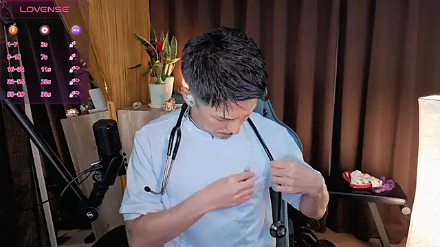 Snapshot of HARU-outdoor-x chatting on 02.22.25 HARU-outdoor-x online show from 02.22.25