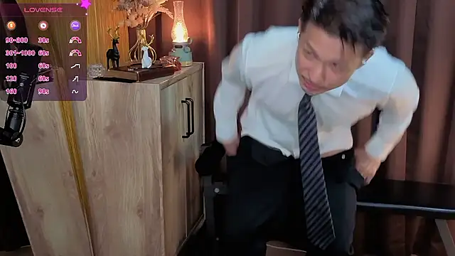 Snapshot of HARU-outdoor-x chatting on 09.20.25 HARU-outdoor-x online show from 09.20.25