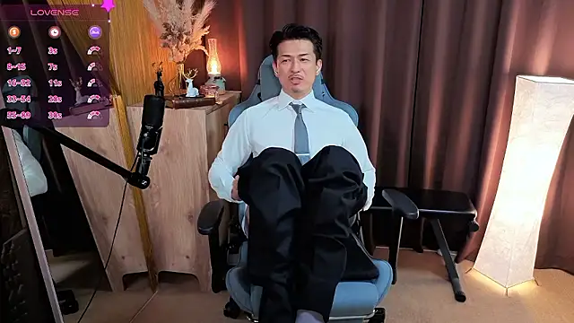 Snapshot of HARU-outdoor-x chatting on 10.05.25 HARU-outdoor-x online show from 10.05.25