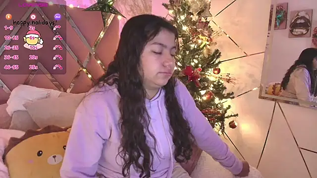 Snapshot of Miaa_Smiith1 chatting on 12.24.24 Miaa Smiith1 online show from 12.24.24