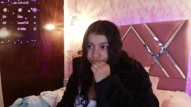 Snapshot of Miaa_Smiith1 chatting on 02.20.25 Miaa Smiith1 online show from 02.20.25