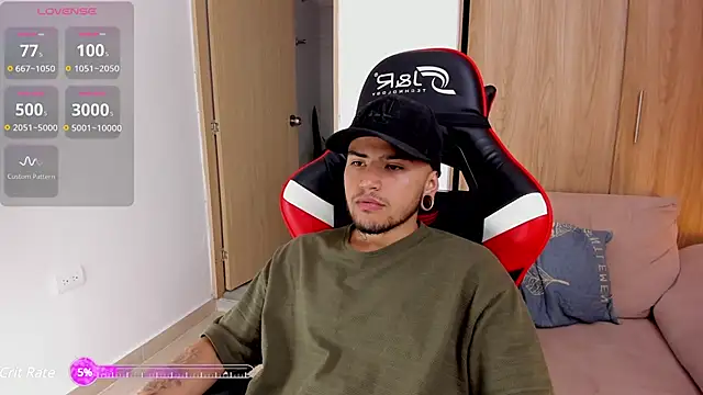 Snapshot of ftmphilip_ chatting on 02.05.25 ftmphilip online show from 02.05.25