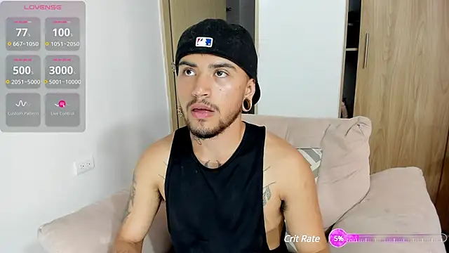 Snapshot of ftmphilip_ chatting on 03.08.25 ftmphilip online show from 03.08.25