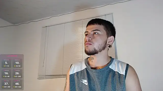 Snapshot of ftmphilip_ chatting on 12.18.25 ftmphilip online show from 12.18.25