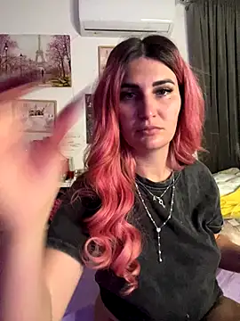 Snapshot of EvelynFrances chatting on 09.27.25 EvelynFrances online show from 09.27.25