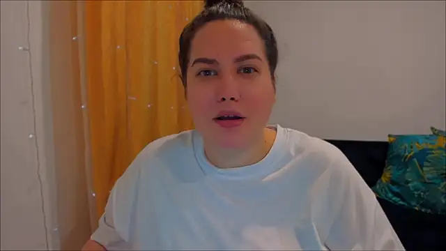 Snapshot of _madalexa_ chatting on 12.21.24  madalexa  online show from 12.21.24