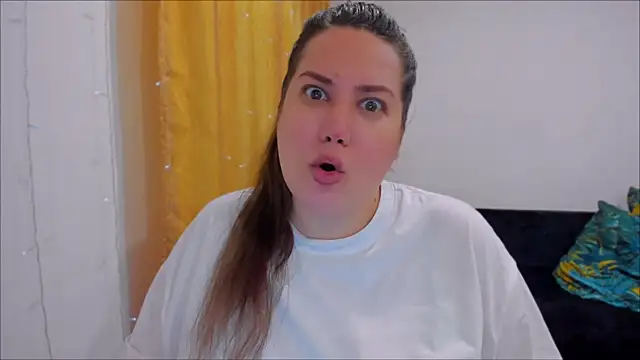 Snapshot of _madalexa_ chatting on 02.17.25  madalexa  online show from 02.17.25