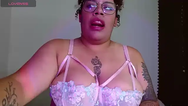 Snapshot of Dirty_sara17 chatting on 09.12.25 Dirty sara17 online show from 09.12.25