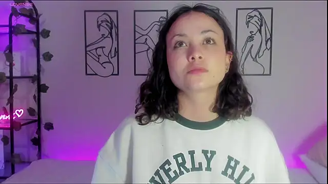 Megan Rodrigo online show from 02.09.25