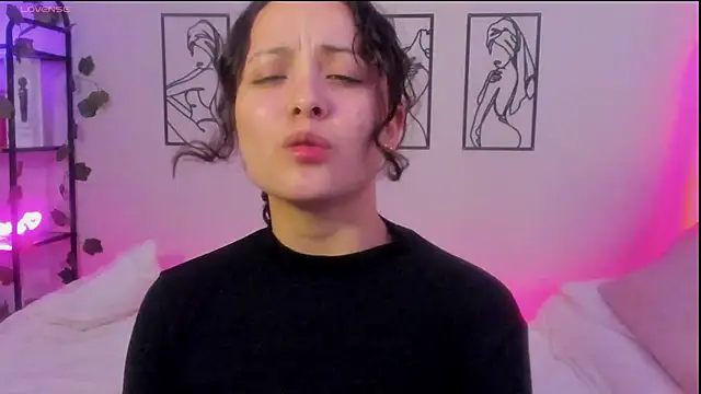 Megan Rodrigo online show from 02.15.25