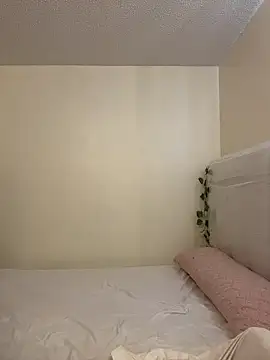 Megan Rodrigo online show from 02.17.26