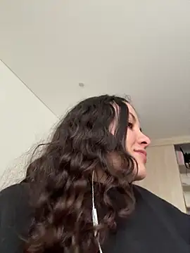 Megan Rodrigo online show from 06.06.26