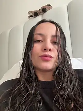 Megan Rodrigo online show from 06.08.26