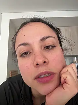 Megan Rodrigo online show from 06.17.26