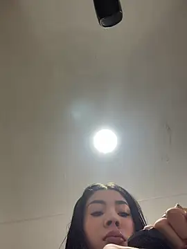 Roxanne 08 online show from 07.25.26