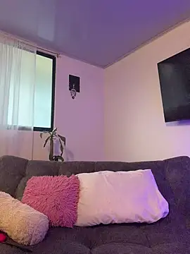 Roxanne 08 online show from 07.29.26
