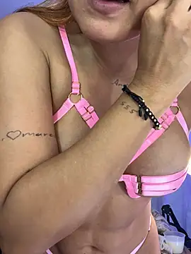 Amber Martins  online show from 02.27.25