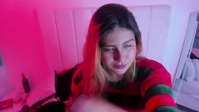 Amber Martins  online show from 10.21.25