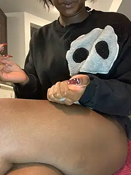 Snapshot of ninaperry777 chatting on 03.20.25 ninaperry777 online show from 03.20.25