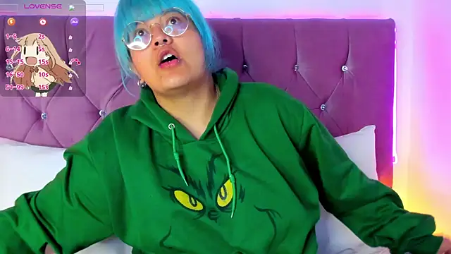 Snapshot of lucky-leah chatting on 02.20.25 lucky-leah online show from 02.20.25