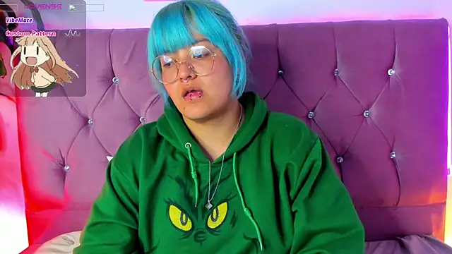 Snapshot of lucky-leah chatting on 02.20.25 lucky-leah online show from 02.20.25