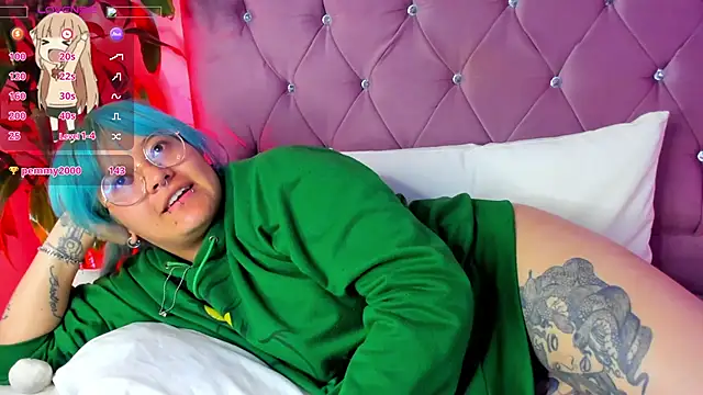 Snapshot of lucky-leah chatting on 02.20.25 lucky-leah online show from 02.20.25