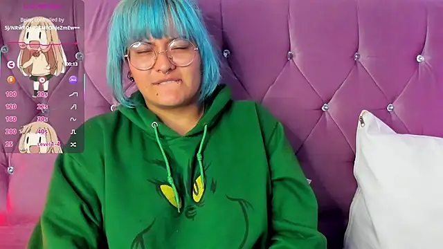 Snapshot of lucky-leah chatting on 02.28.25 lucky-leah online show from 02.28.25