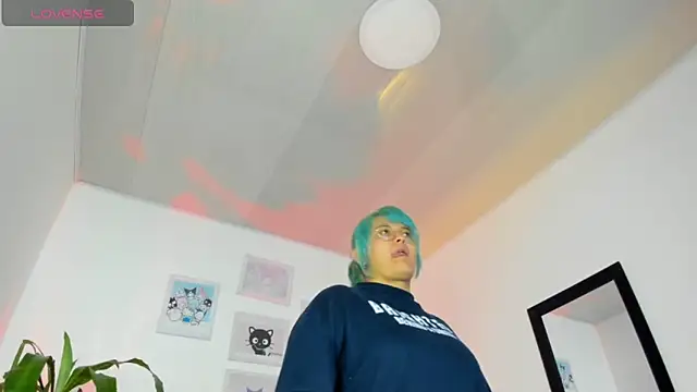 Snapshot of lucky-leah chatting on 03.07.25 lucky-leah online show from 03.07.25