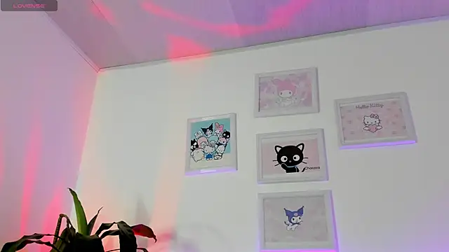 Snapshot of lucky-leah chatting on 03.18.25 lucky-leah online show from 03.18.25