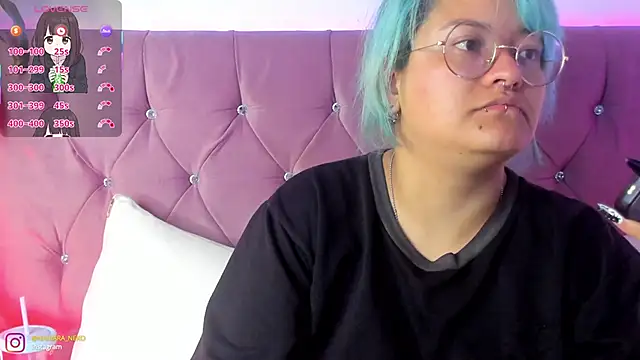 Snapshot of lucky-leah chatting on 03.21.25 lucky-leah online show from 03.21.25