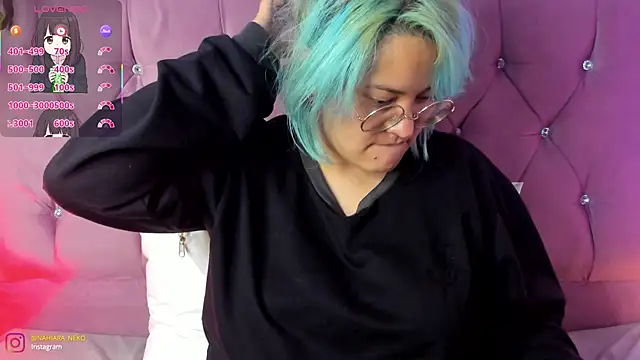 Snapshot of lucky-leah chatting on 03.22.25 lucky-leah online show from 03.22.25