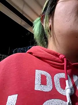 Snapshot of lucky-leah chatting on 09.28.25 lucky-leah online show from 09.28.25