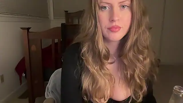 YUMIandbigWOLF online show from 05.04.26